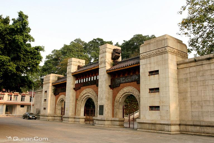 东征阵亡烈士墓园旅游