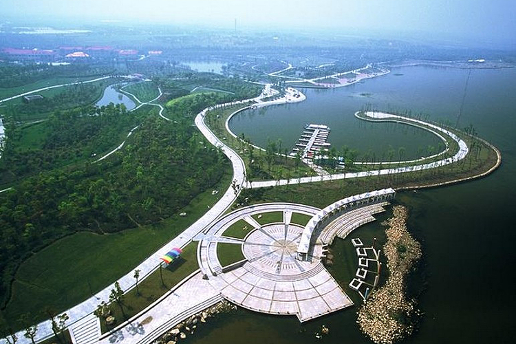 月亮湾旅游