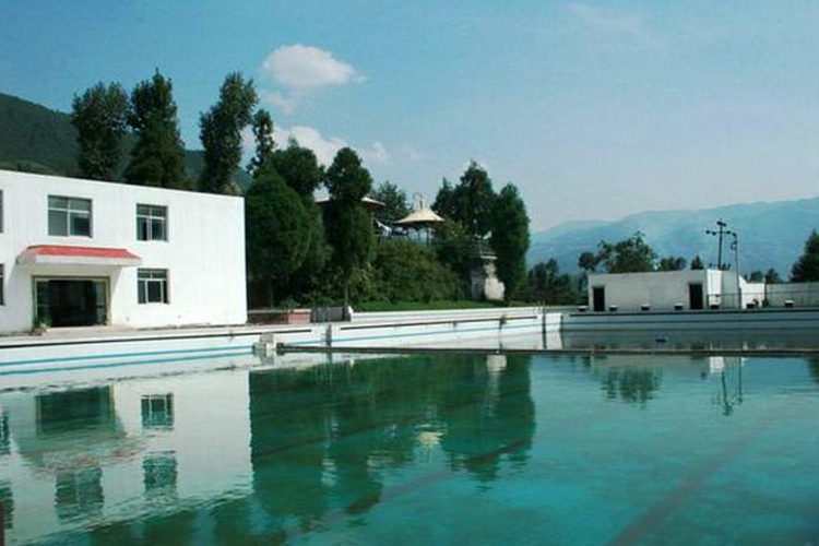 竹核温泉旅游