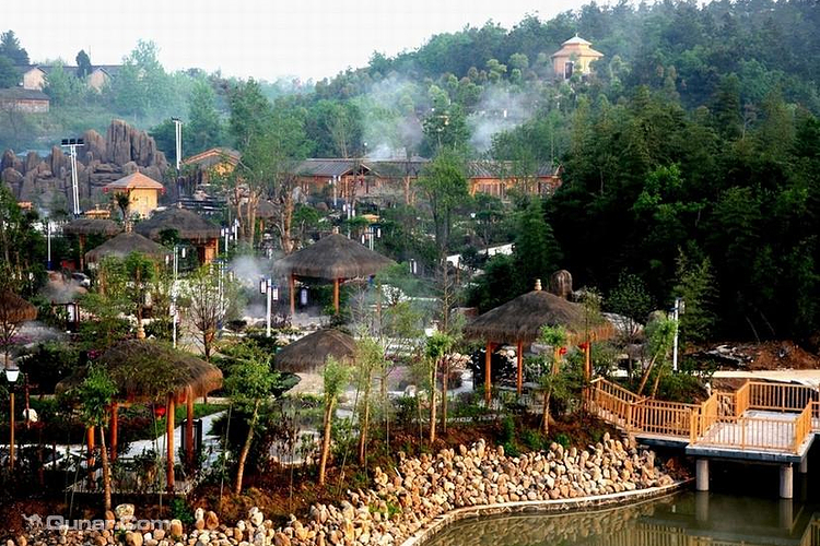 女儿国景区（原玉龙温泉）旅游