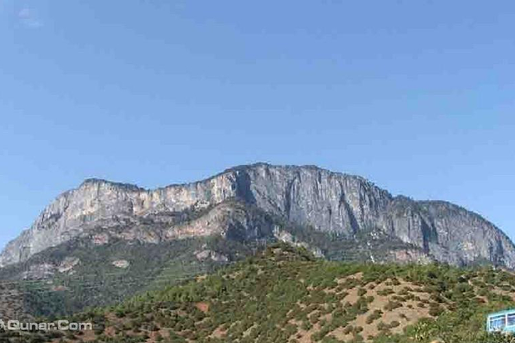 戛姆山旅游