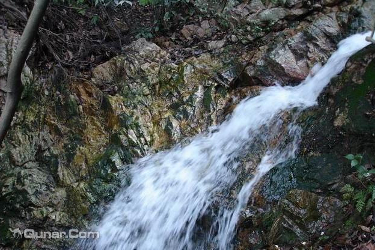 富阳龙潭瀑布旅游