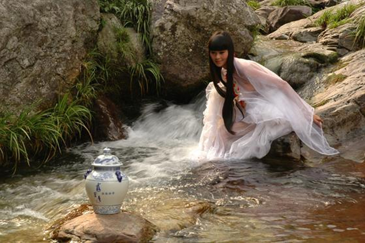 七彩玉谷旅游