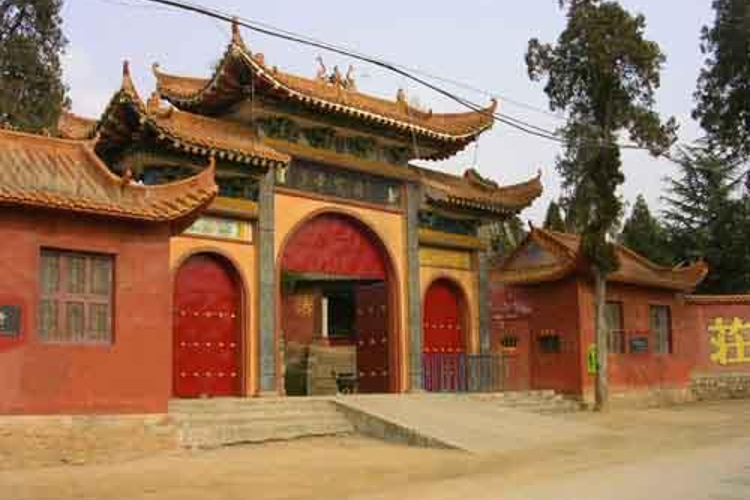 丹霞寺旅游