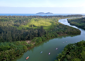 万宁相约宁园桨板休闲娱乐基地【夜捕赶海/水上椰林桨板/热带雨林溯溪徒步】