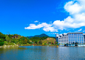 【2成人+九仙山酒店】德化九仙山酒店标准房1晚+2成人九仙山门票+观光车套票+双人早餐