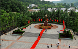 韶山旅游区+毛泽东同志故居+韶山滴水洞+花明楼景区一日游【独立包车/行程自由/上门接送/多车型可选】