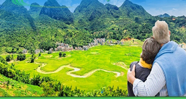 南宁百魔洞+百鸟岩+河池长寿村一日游【 独立包车出游 一单一团 探秘巴马之旅 养生圣地】