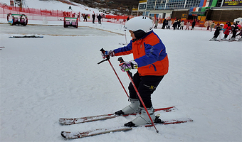 铜川照金国际滑雪场一日游【独立包车游，专职当地司机，不必起早/等待，说走就走！】