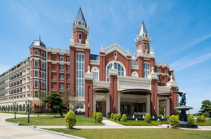 【周末不加价】盐城天沐温泉度假酒店豪华房/亲子主题房1晚+早餐+温泉+荷兰花海