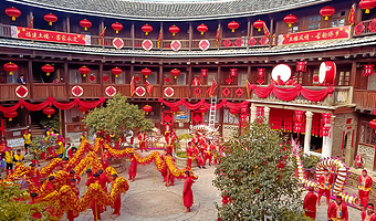 福建土楼(永定)景区+南靖土楼一日游【25人vip团热卖|赠土楼博物馆登楼|上门接送|含门票】