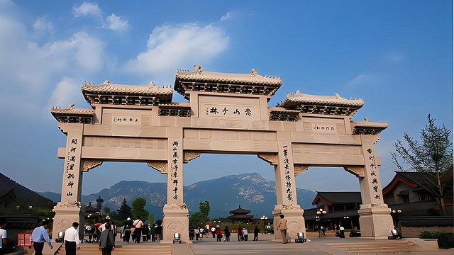 郑州少林寺景区 龙门石窟一日游【2-6人精品小团 独立成团 上门接送