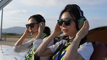 珠海飞行体验观光一日游【珠海莲洲机场/直升机游览/专业教练】