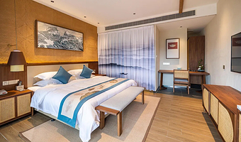 【酒店套餐】婺女洲度假区五显财神岛酒店+门票2张+遇见婺源演出票2张+游船票2张+打铁花+射箭+早餐