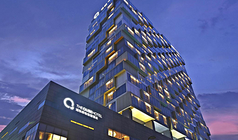 【酒店套餐】林隐艺术+迪士尼门票+中西自助早餐+酒店至迪士尼接送