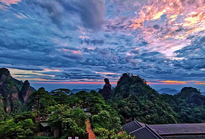 【金沙索道口五钻】三清山君澜度假酒店1晚+三清山风景区双人门票+上下索道票|步行至金沙索道口10分钟