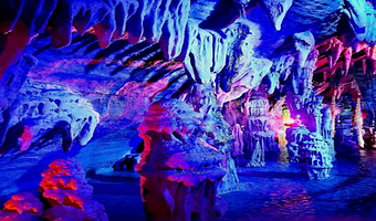 临沂萤火虫水洞·地下大峡谷旅游区一日游【青岛出发】