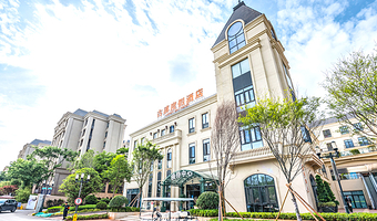 【酒店套餐】古滇度假酒店1晚+2日七彩云南欢乐世界门票2张+古滇温泉门票2张+1餐温泉餐2人+早餐2人