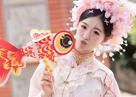 泉州蟳埔村簪花体验+西街+大开元寺+洛阳桥二日游【含酒店住宿接站16人团】