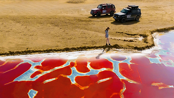 银川腾格里沙漠+五湖穿越乌兰湖一日游【五湖穿越专线|赠龙眼翡翠湖|无人机航拍|滑沙|赠脖套鞋套】