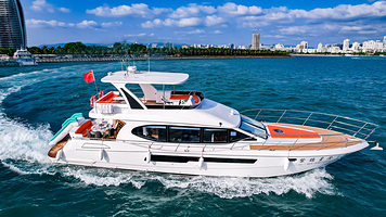 海南三亚豪华游艇*80尺豪华游艇包船出海3小时【水果拼盘、饮料、自驾体验、钓鱼】