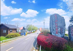 武汉新华农庄一日游【江夏新华农庄/江夏乐农湖畔生态园/蔡甸野生动物王国一日游可选（不含景点门票）可定制包车游】