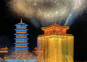 婺源篁岭+婺女洲度假区+望仙谷+三清山风景区+景德镇中国陶瓷博物馆五日游【慢游5大网红景点•纯玩精品团•】