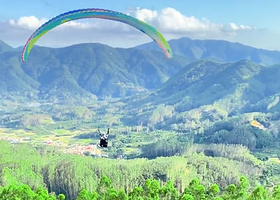 厦门十里蓝天滑翔伞基地一日游【滑翔伞体验/专业教练/极限运动】