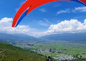 大理沙溪滑翔伞飞行基地一日游【大理滑翔伞/免费接送/极限运动/儿童优惠】