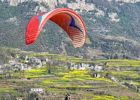 贵阳easy滑翔伞俱乐部一日游【滑翔伞体验/全程摄影/专业教练/极限运动】