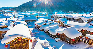 中国雪乡+大秃顶子山一日游【2-6人小团◆赠马拉爬犁或ATV二选一◆雪地摩托◆冰雪画廊◆东北大花袄】