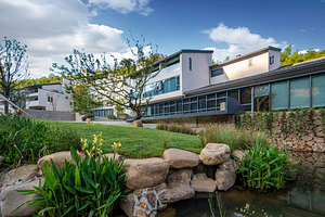 【滑雪+竹林汤泉】安吉竹仙湖君澜庄园·汤泉酒店1晚+可选观音堂滑雪场/江南天池滑雪场/浮云谷雪趣乐园+双人温汤