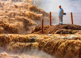 陕西黄河壶口瀑布+北京知青旧居+黄帝陵轩辕庙一日游【【西安出发:三环内专车接早+壶口景区深度讲解】】