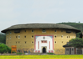 福建土楼(永定)景区+云水谣景区二日游【含门票+午餐+往返接送|厦门/漳州出发天天发团】