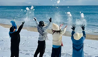 【9人小团·酒店接送】北海道旭山动物园+旭山拉面村+富良野森林精灵露台+美瑛网红树之旅一日游