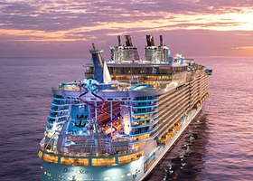 皇家加勒比· 海洋光谱号豪华邮轮5晚6天 6晚7天福冈+冲绳+熊本+长崎多套餐 免签证