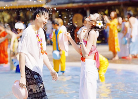 【私家团】西双版纳勐泐大佛寺+景洪曼听公园一日游【严选司机★打卡傣王朝御花园★勐泐大佛寺★纯玩品质】