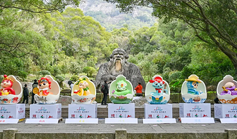 【泉州七彩刺桐寻福蛇】泉州古城+开元寺+西街+状元街+天后宫+关岳庙+清源山一日游|厦门出发私家团