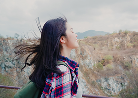 温州雁荡山+楠溪江风景旅游区二日游【市区出发  可送南站、住宿网评四星大酒店、漫步玻璃栈道、跨越空中索桥】