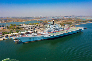 天津泰达航母主题公园+国家海洋博物馆+东疆亲海公园一日游【2人起发&精致小包团+安排上门接送+纯玩0购物】