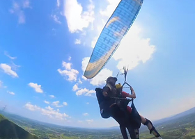 永州羊毛岭滑翔伞基地一日游【湖南永州双牌滑翔伞体验/专业教练/极限运动】