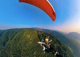 广西大明山滑翔伞基地一日游【广西南宁大明山滑翔伞/早鸟票享优惠/专业教练一对一】