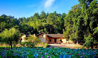 韶山旅游区+毛泽东同志故居+刘少奇故里一日游【一价全含•含中餐•含韶山环保车•可选大小团】