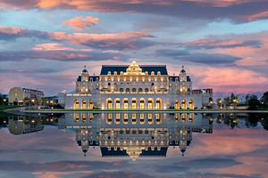 【酒店套餐】【住景区里面-花田美地】酒店1晚+双人花田美地门票+景交车+双早