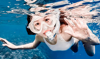 芭堤雅格兰岛一日游【2次浮潜／粉色沙滩／旅拍+航拍／水上项目体验／独立午餐／全岛接送／深潜／拖拽伞／中文导游】