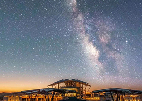 银川腾格里沙漠五湖穿越+星空露营亲子五日游【拼小团/大漠星空露营/越野车五湖连穿/精品小团/纯玩/亲子游】