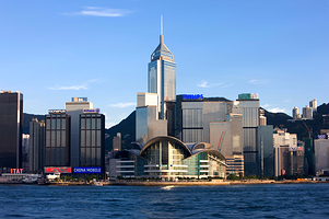 香港维多利亚港+太平山顶+澳门大三巴牌坊+澳门威尼斯人度假区三日游【深圳/广州/珠海多出发地|纯玩游港澳】