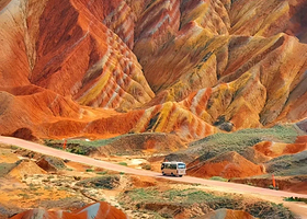 兰州水墨丹霞旅游景区半日游