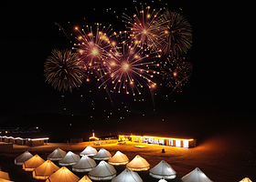 宁夏银川中卫腾格里大漠星空露营+阿拉善左旗五湖穿越+沙坡头+66公路2日游【烧烤|篝火|冲浪|滑沙】