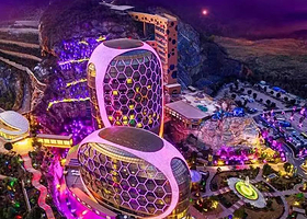 【2日无限次温泉或乐园门票】★南京蜂巢酒店1晚+双早+选悬崖温泉或/华昌龙谷奇幻新大陆双人/2大1小门票